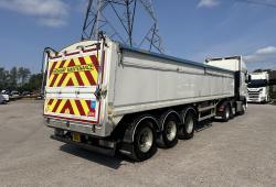 FRUEHAUF TRI AXLE