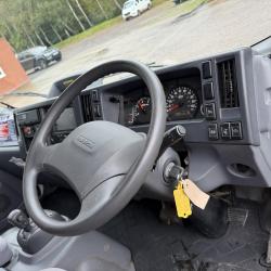 ISUZU CURTAIN SIDE
