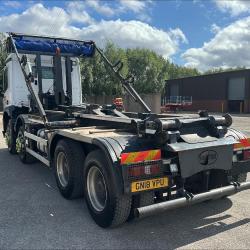 MERCEDES AROCS 3240