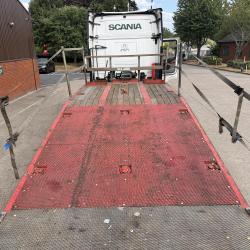 MONTRACON TRI AXLE TRAILER
