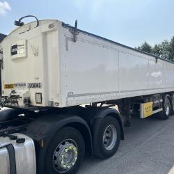 FRUEHAUF TRI AXLE