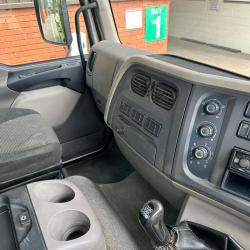 DAF LF220
