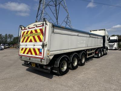 FRUEHAUF TRI AXLE